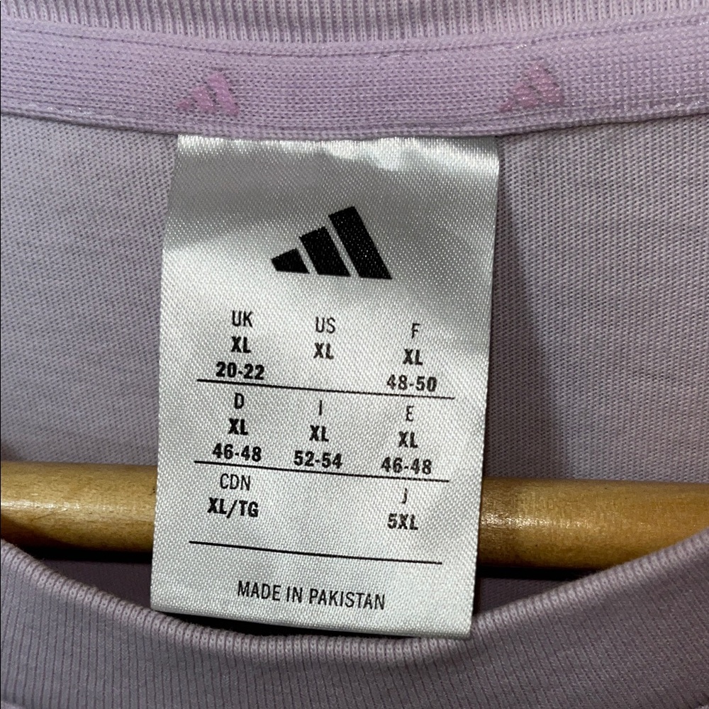 Adidas Lavender Short Sleeve Crewneck Tee Size XL - Picture 2 of 6
